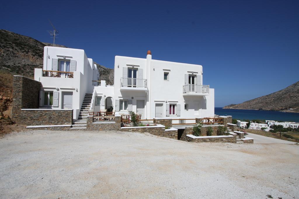 Efharis Hotel Kamares  Exterior foto